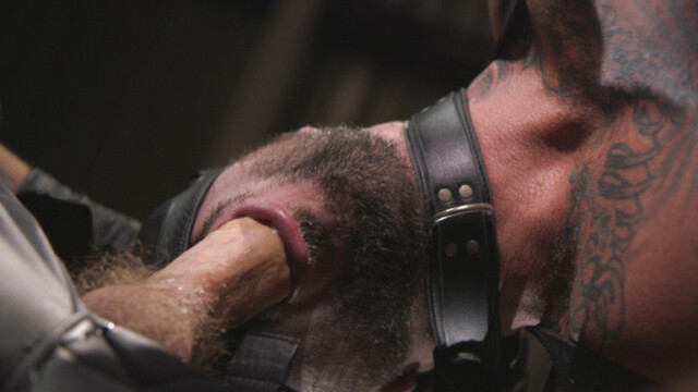 Bound Gods – Muscled Hunk